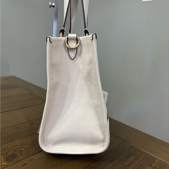 Coach Dempsey Carryall in Chalk White Pebble Leather - Picture 4 of 11